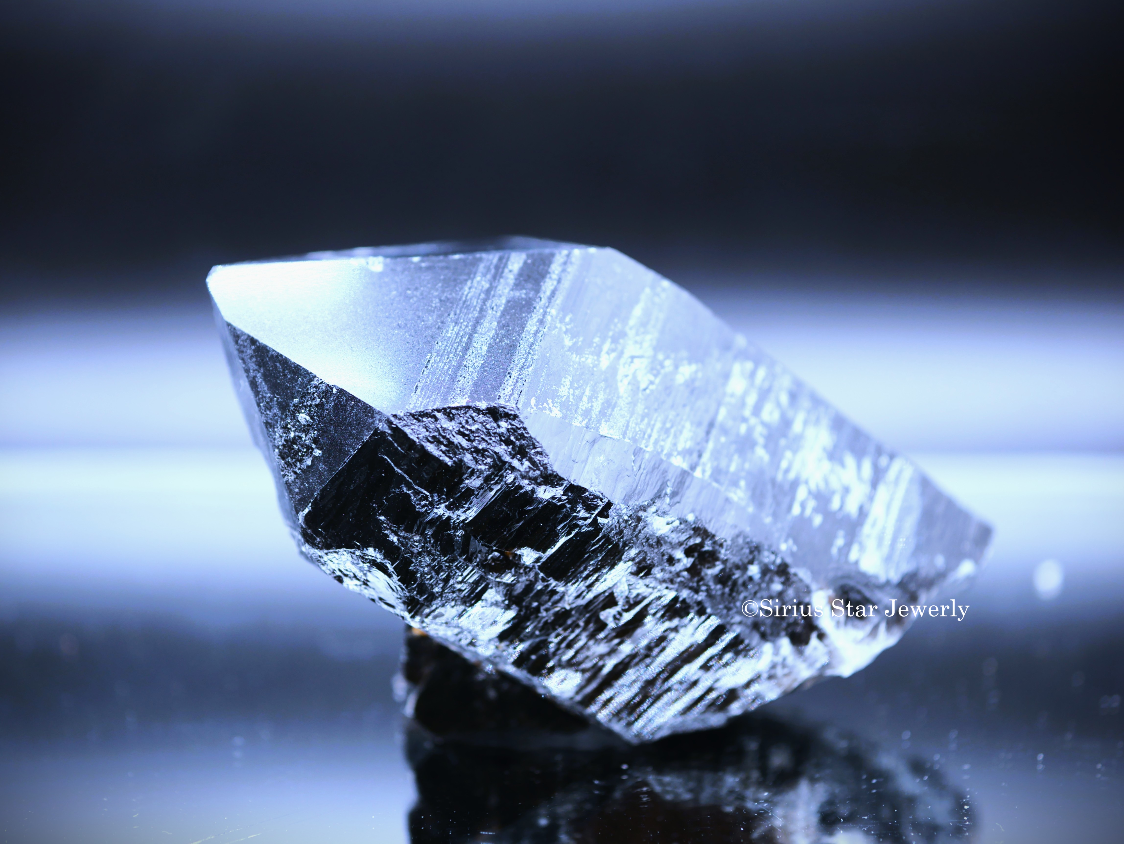 天然チベット産モリオン原石スモール｜シリウスストーンジュエリー