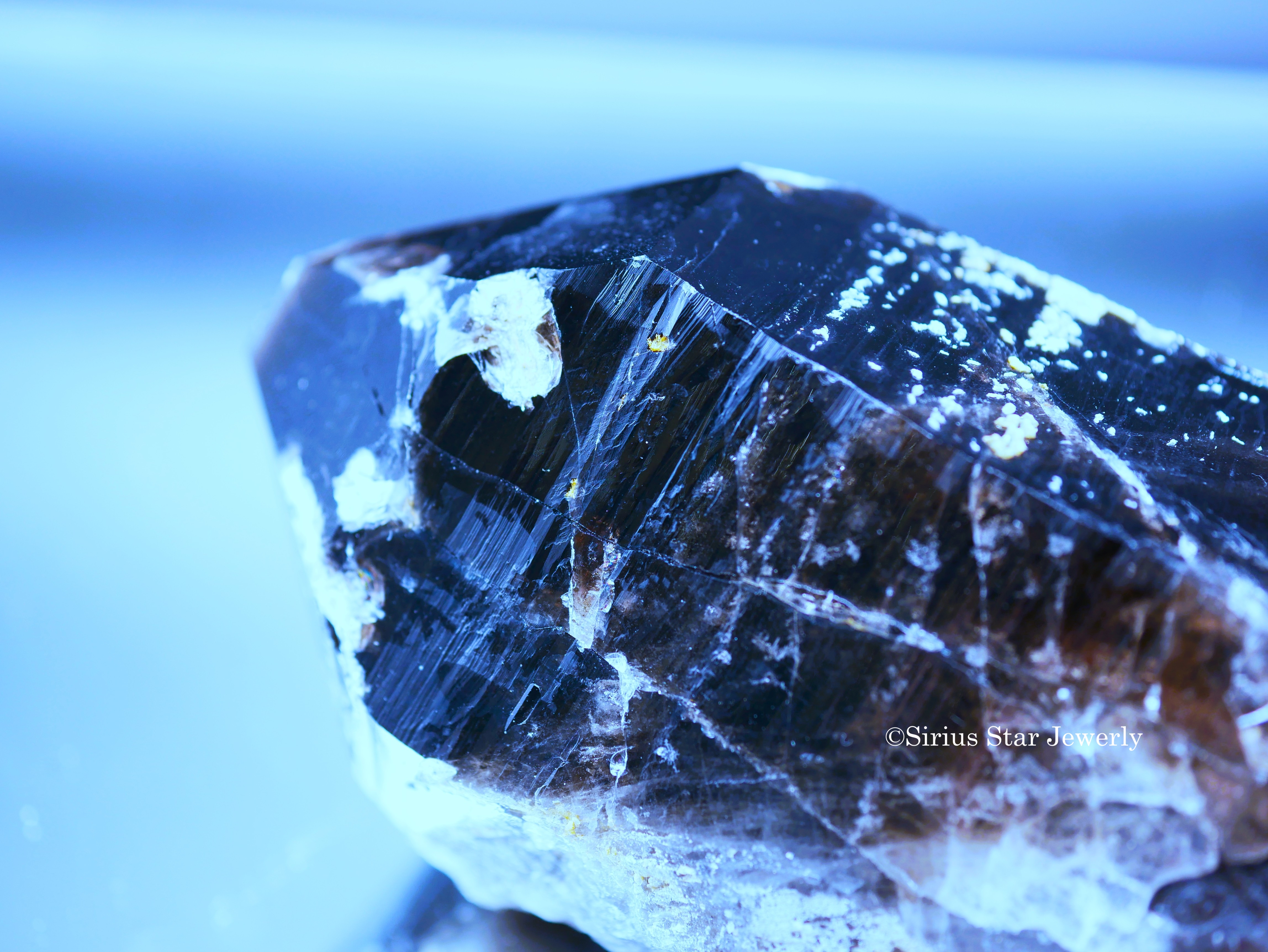 天然チベット産モリオン原石スモール｜シリウスストーンジュエリー