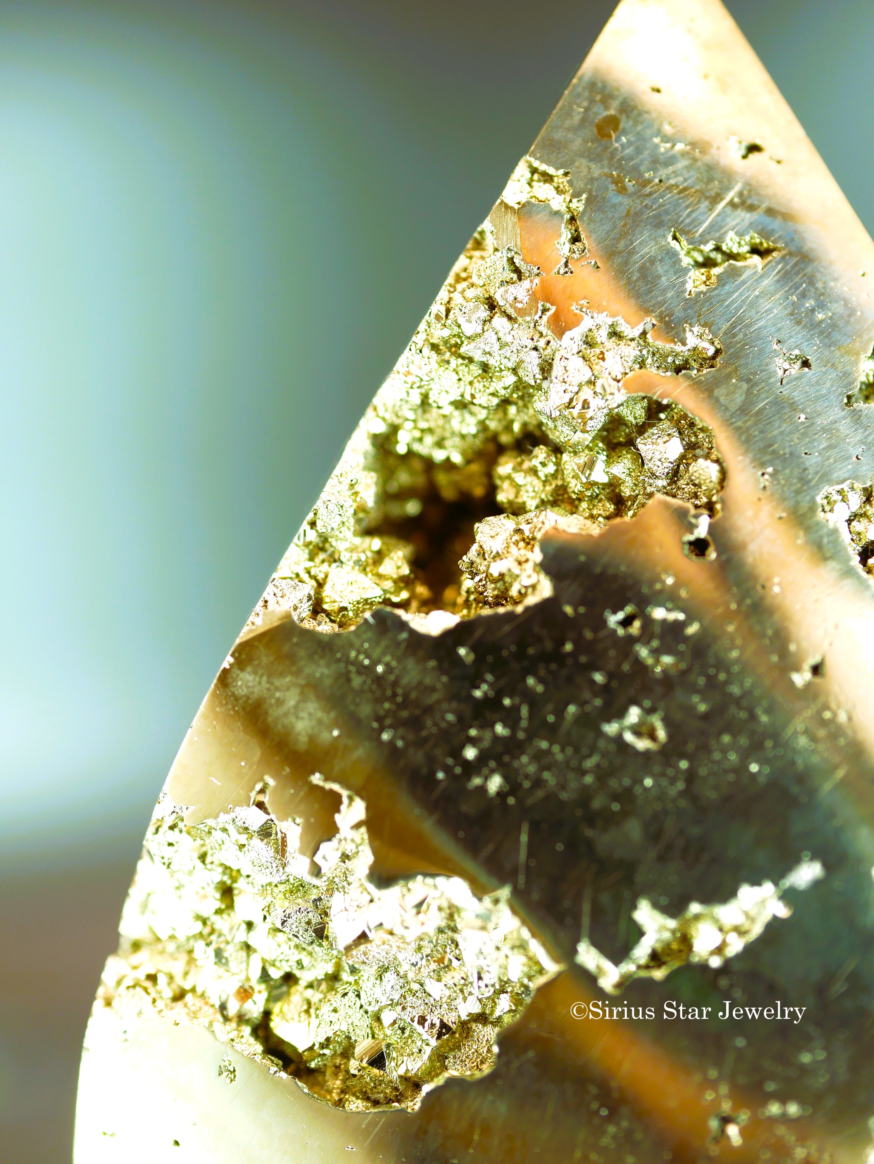 パイライトピラミッド