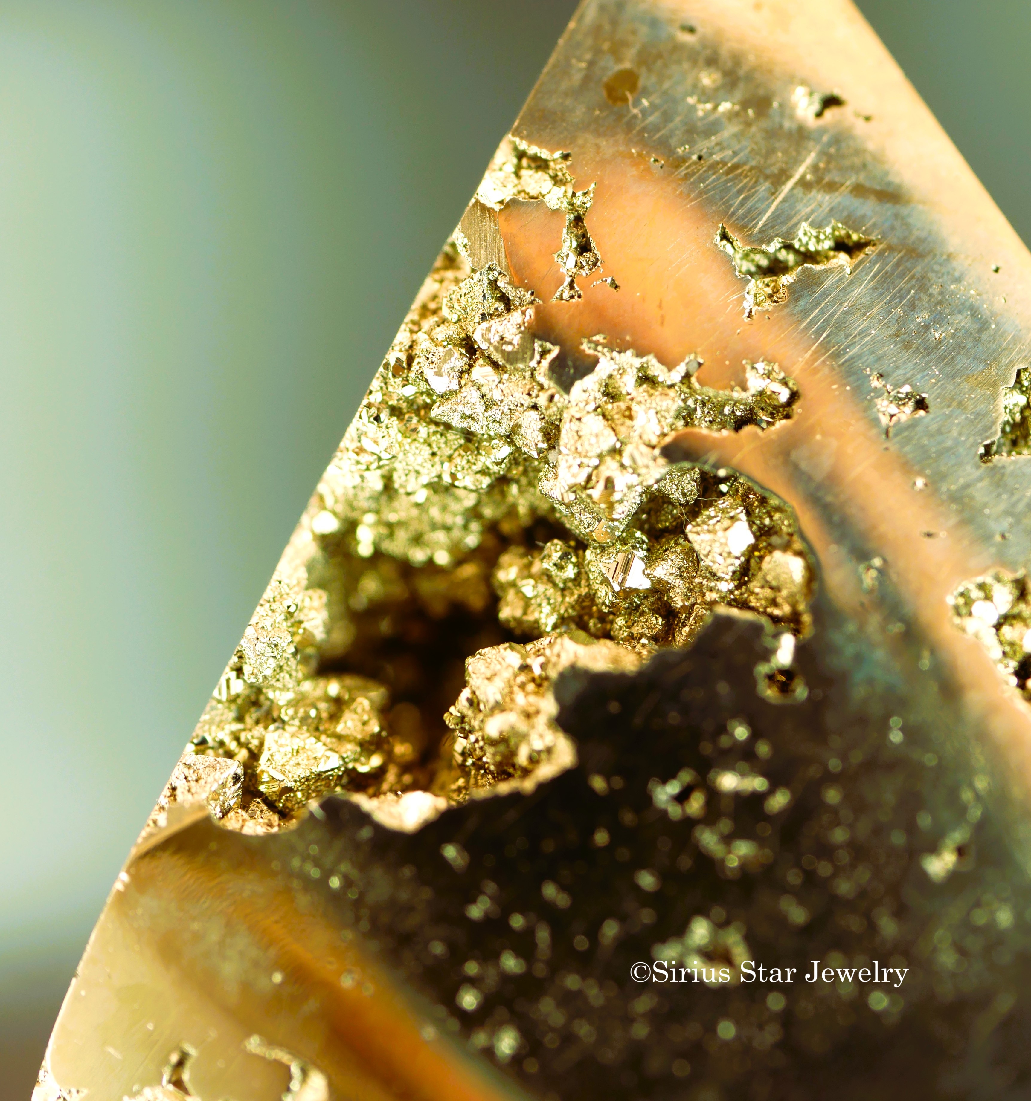 パイライトピラミッド