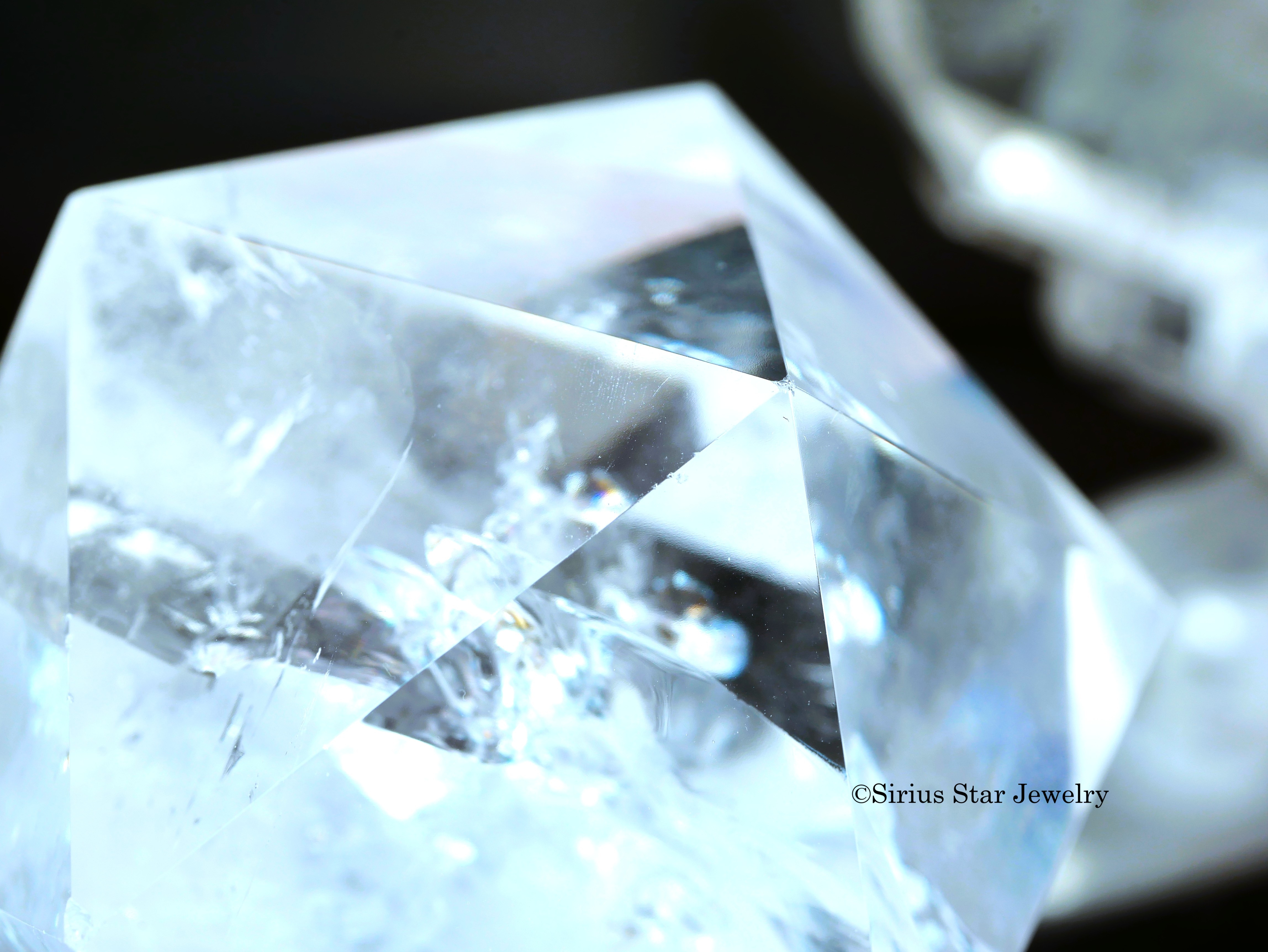 【シリウスレムリアン水晶20面体】　ラージサイズ