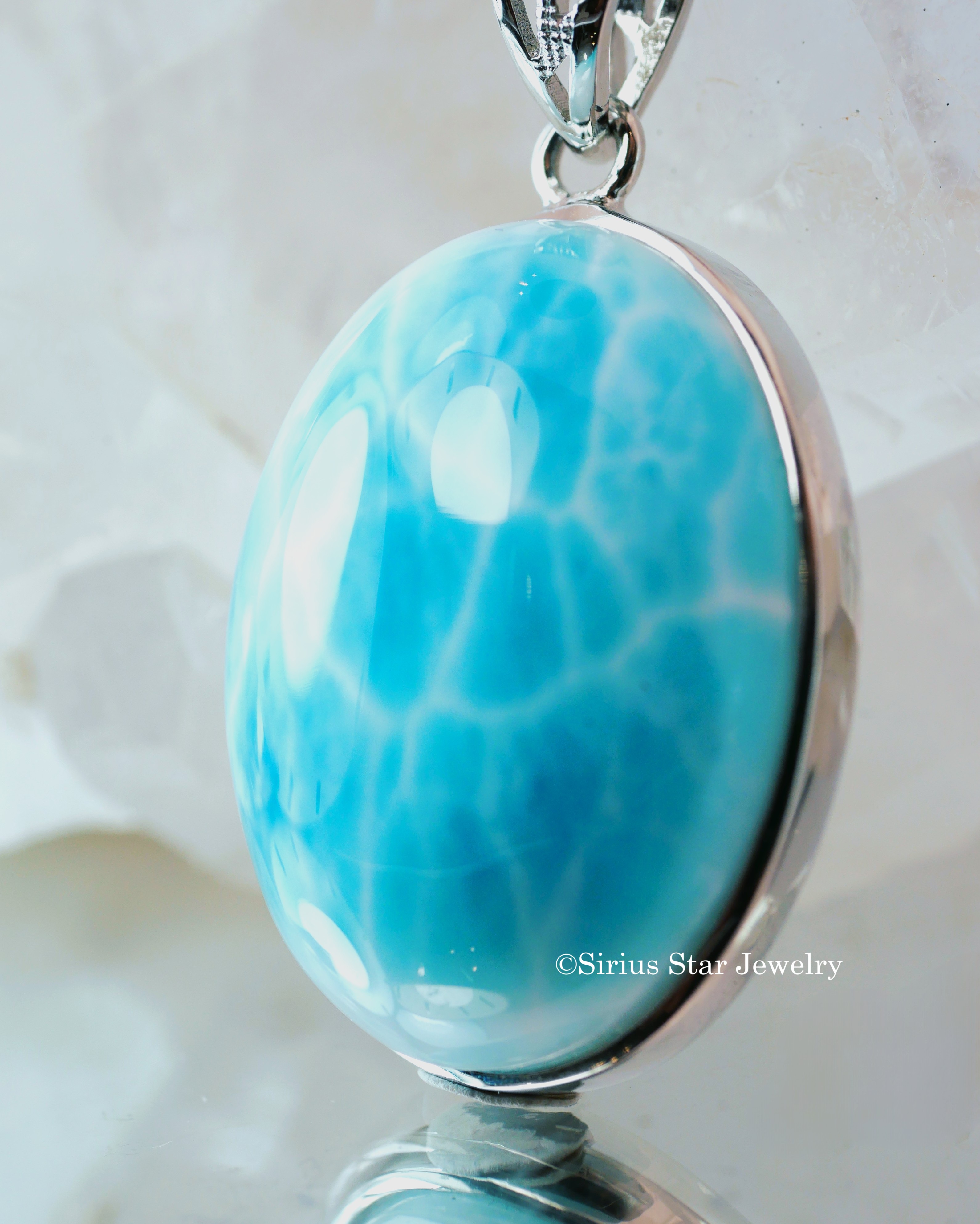 愛と奇跡のラリマーペンダント（7A）　ラージオーバルタイプ