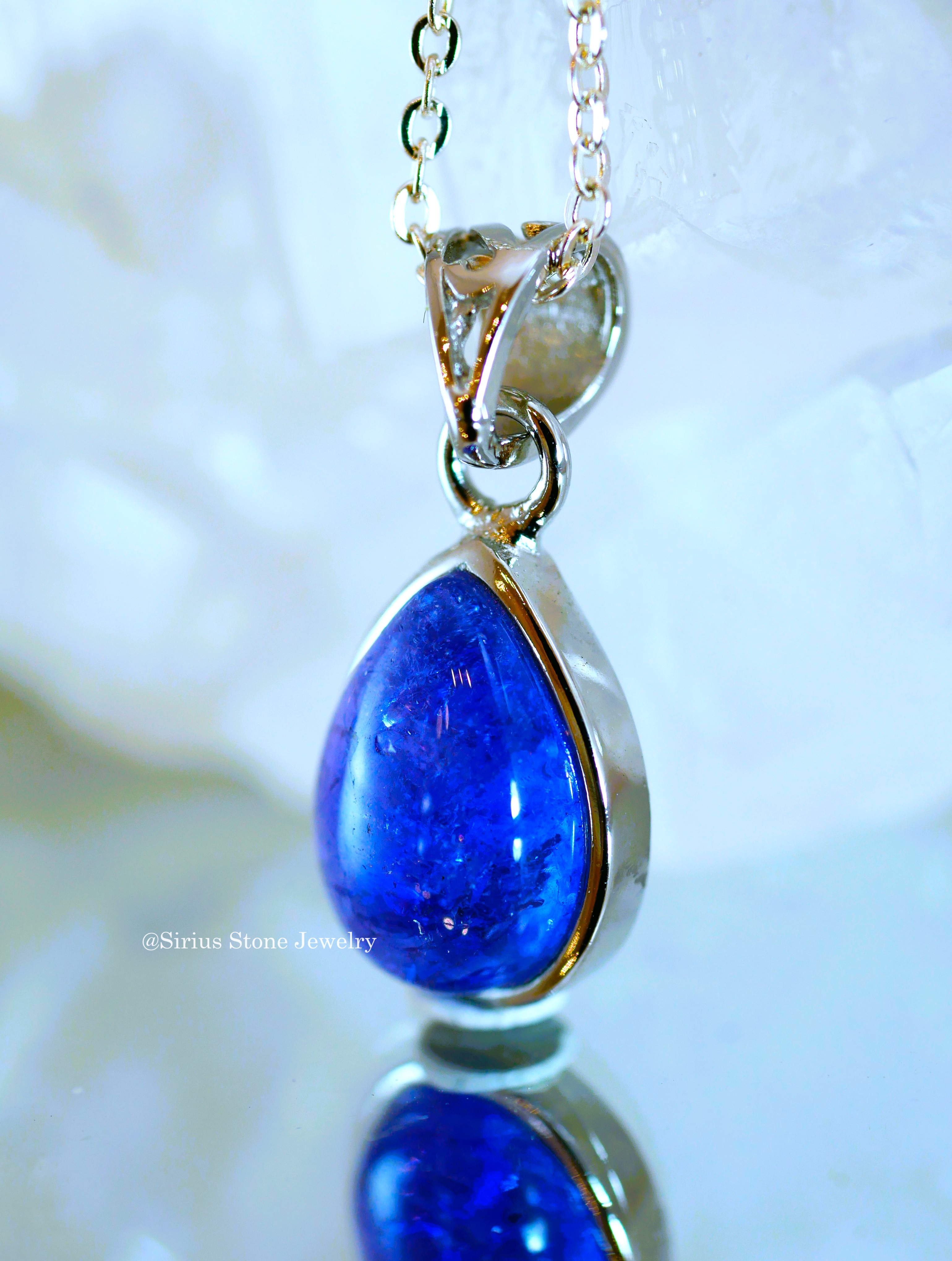 タンザナイトペンダント　スモール