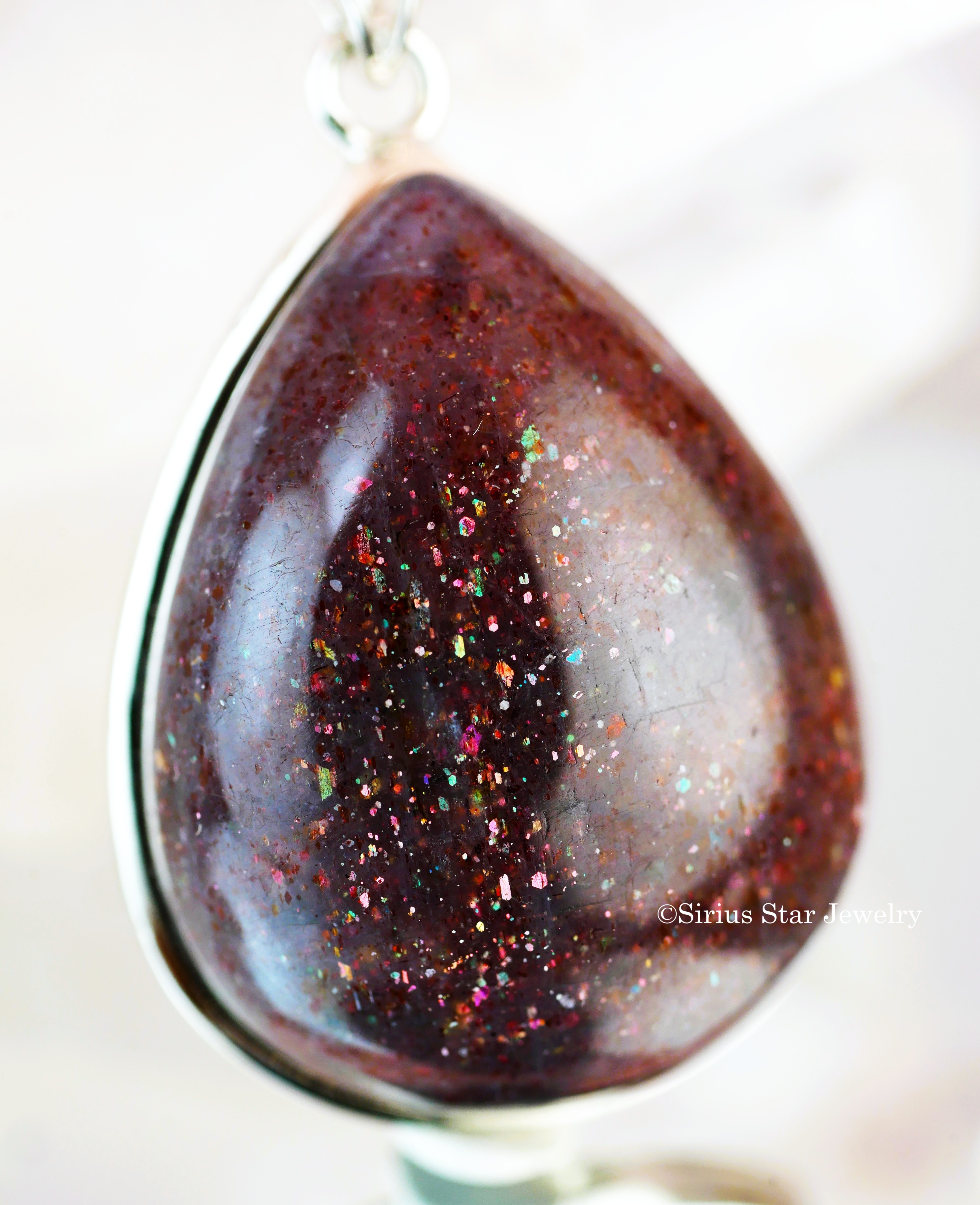 ブラッドショットアイオライトペンダント