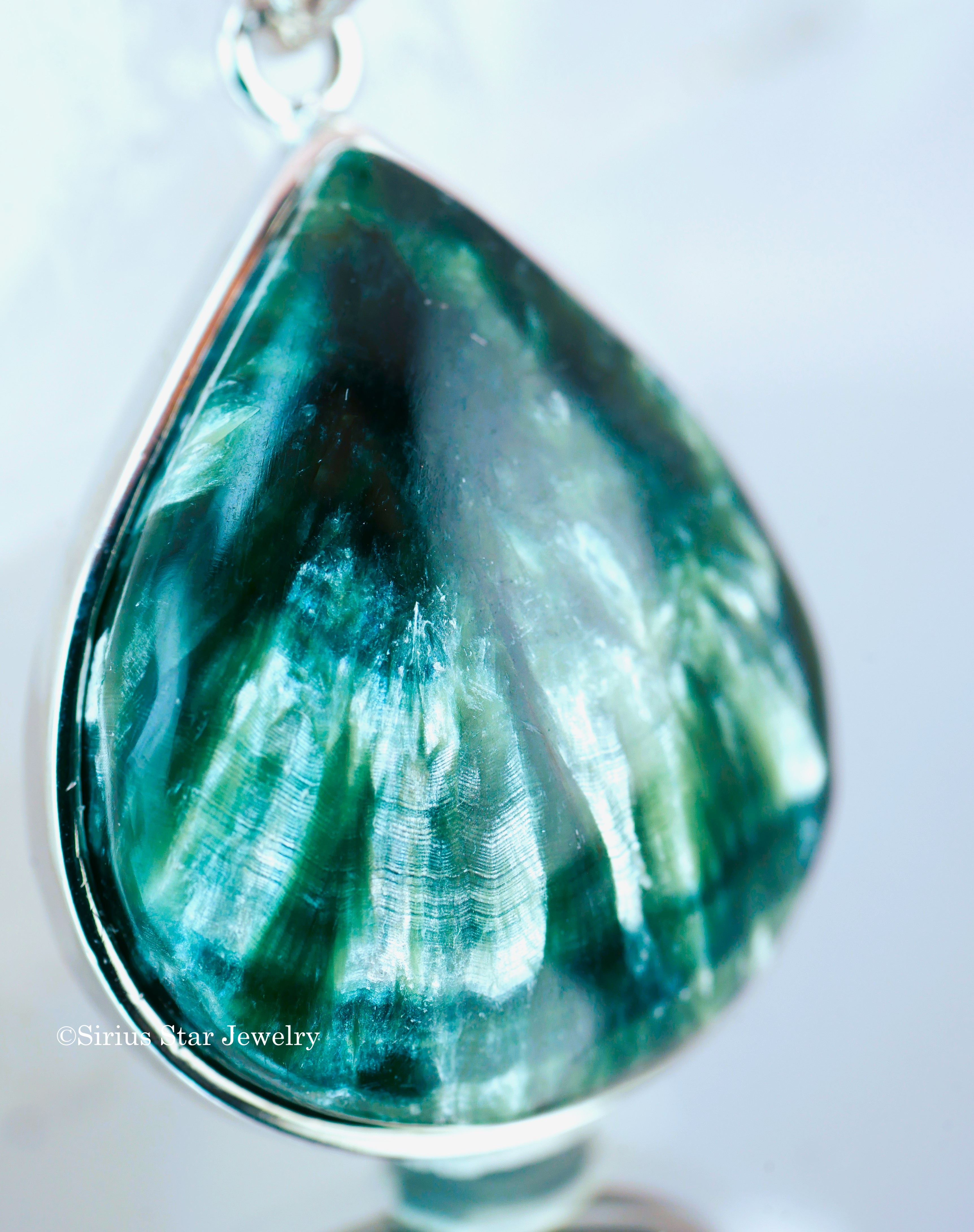 【セラフィナイトペンダント】