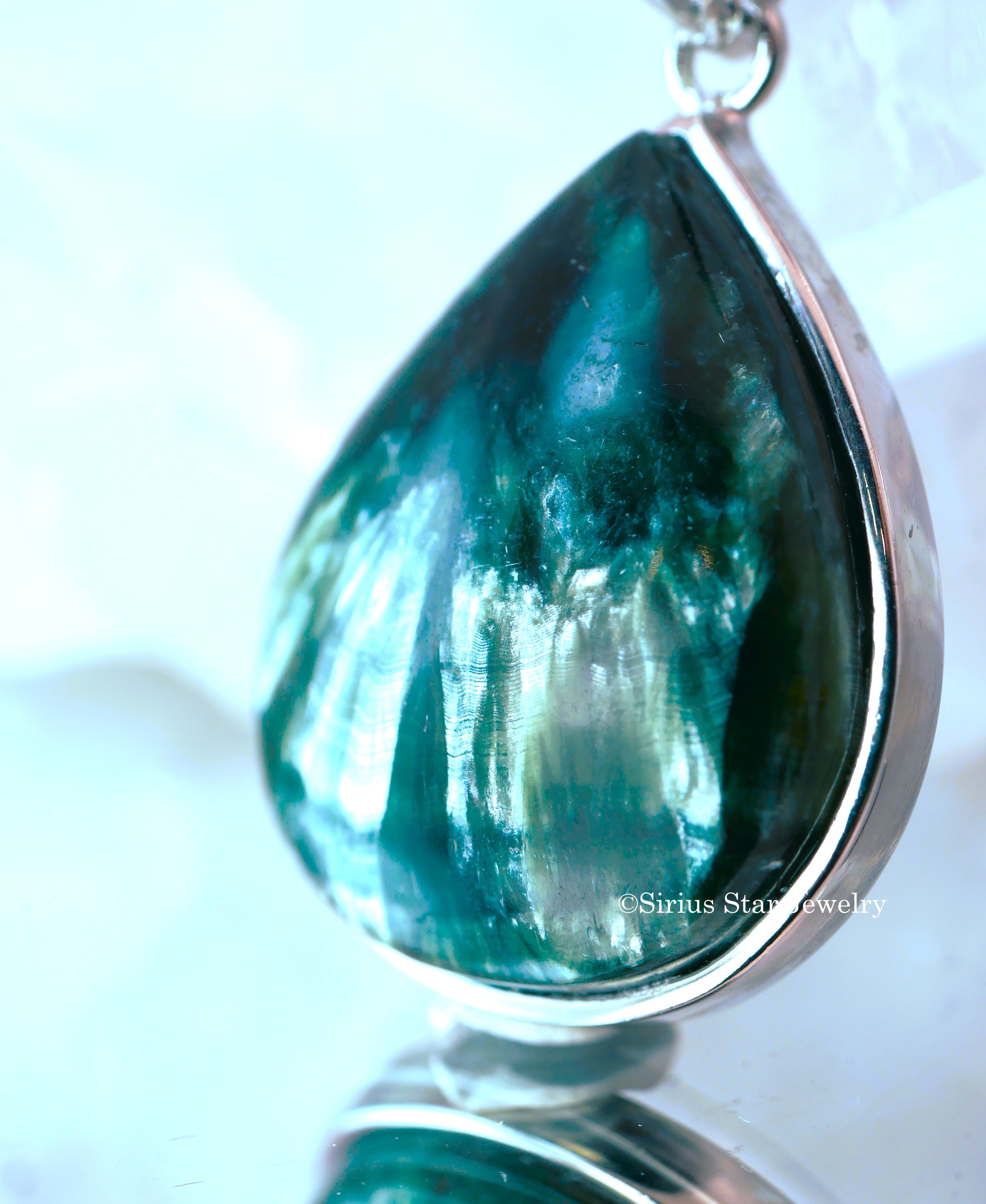 【セラフィナイトペンダント】