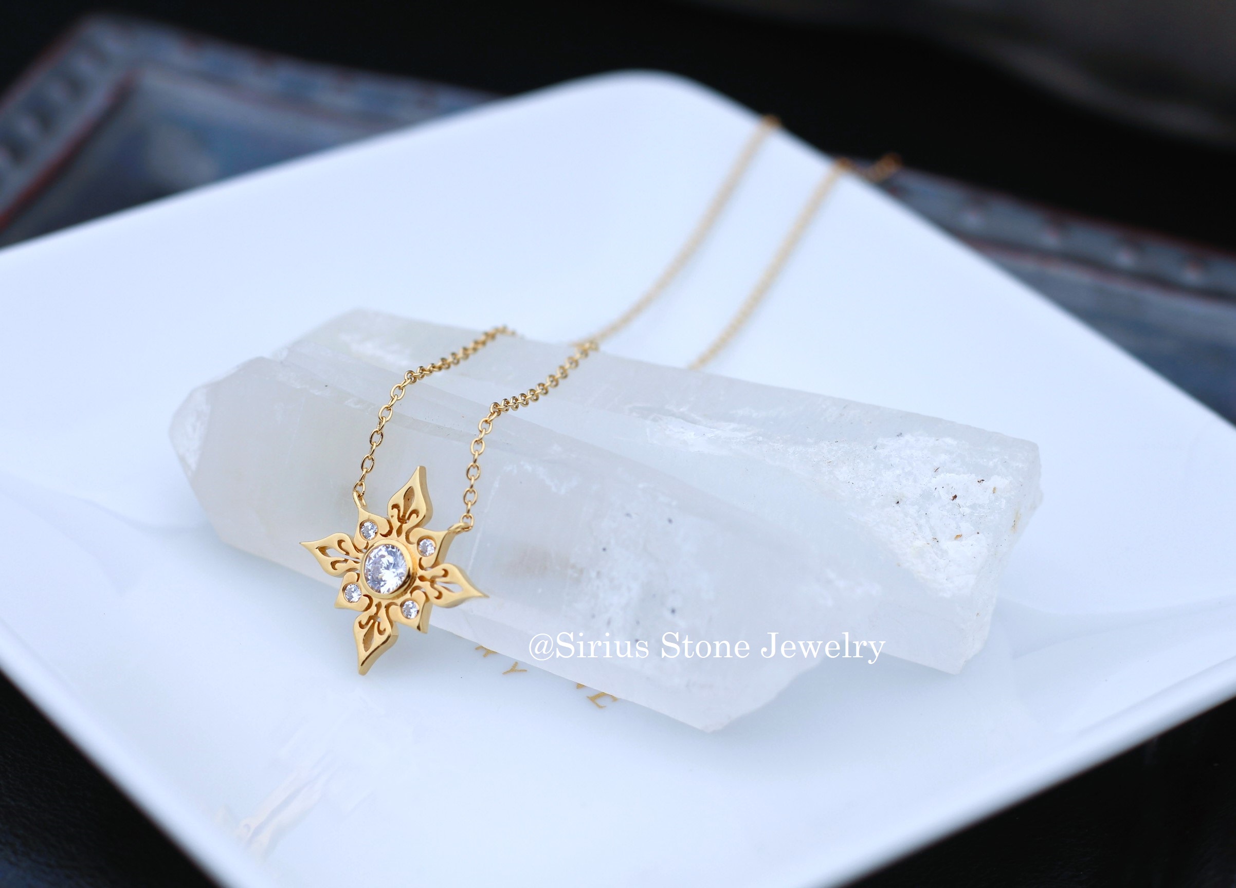 シリウススターシードペンダント】ゴールドシリウスストーンジュエリー