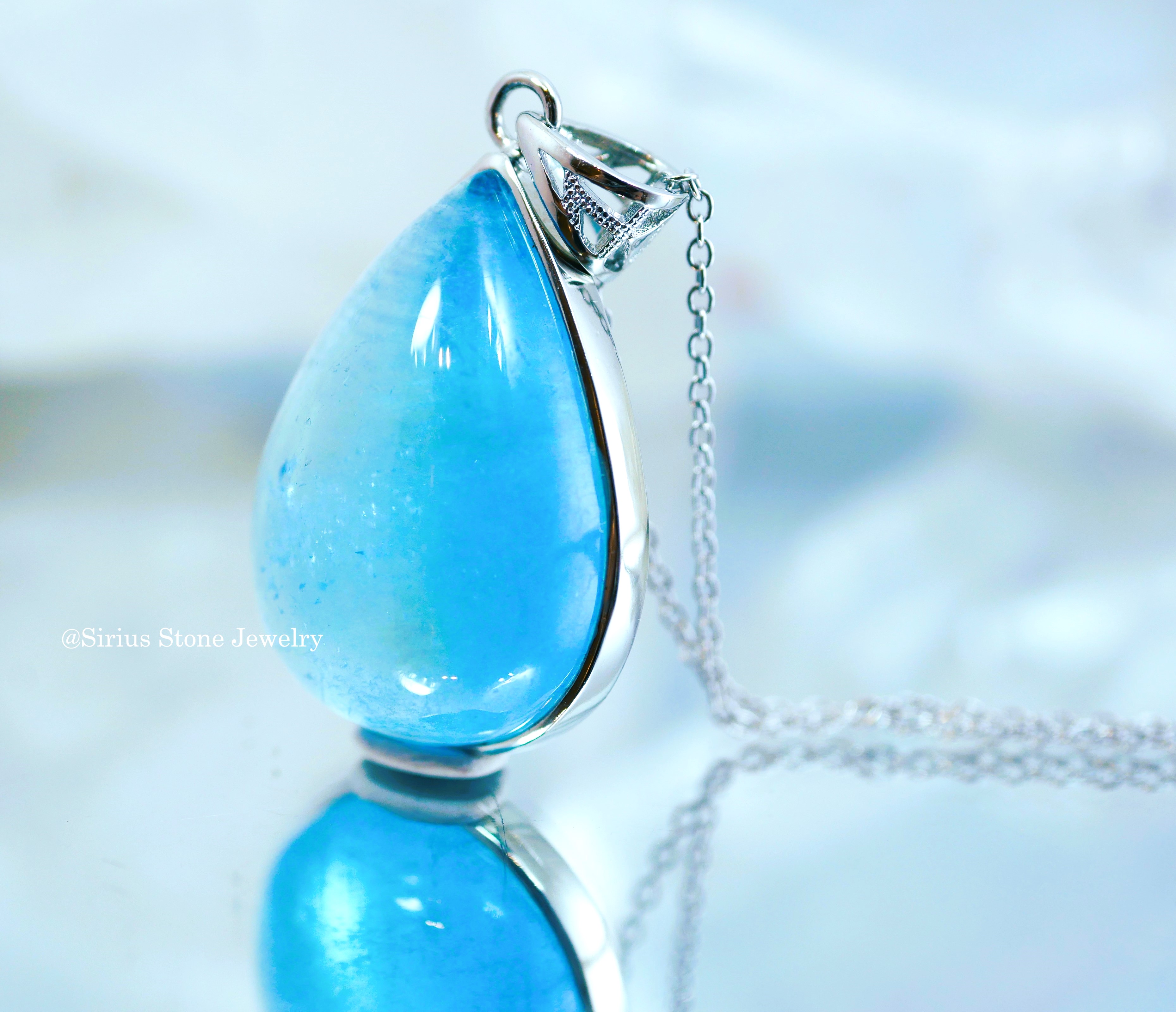 アクアマリンペンダント クリア】しずく型 ラージ ｜シリウスストーン
