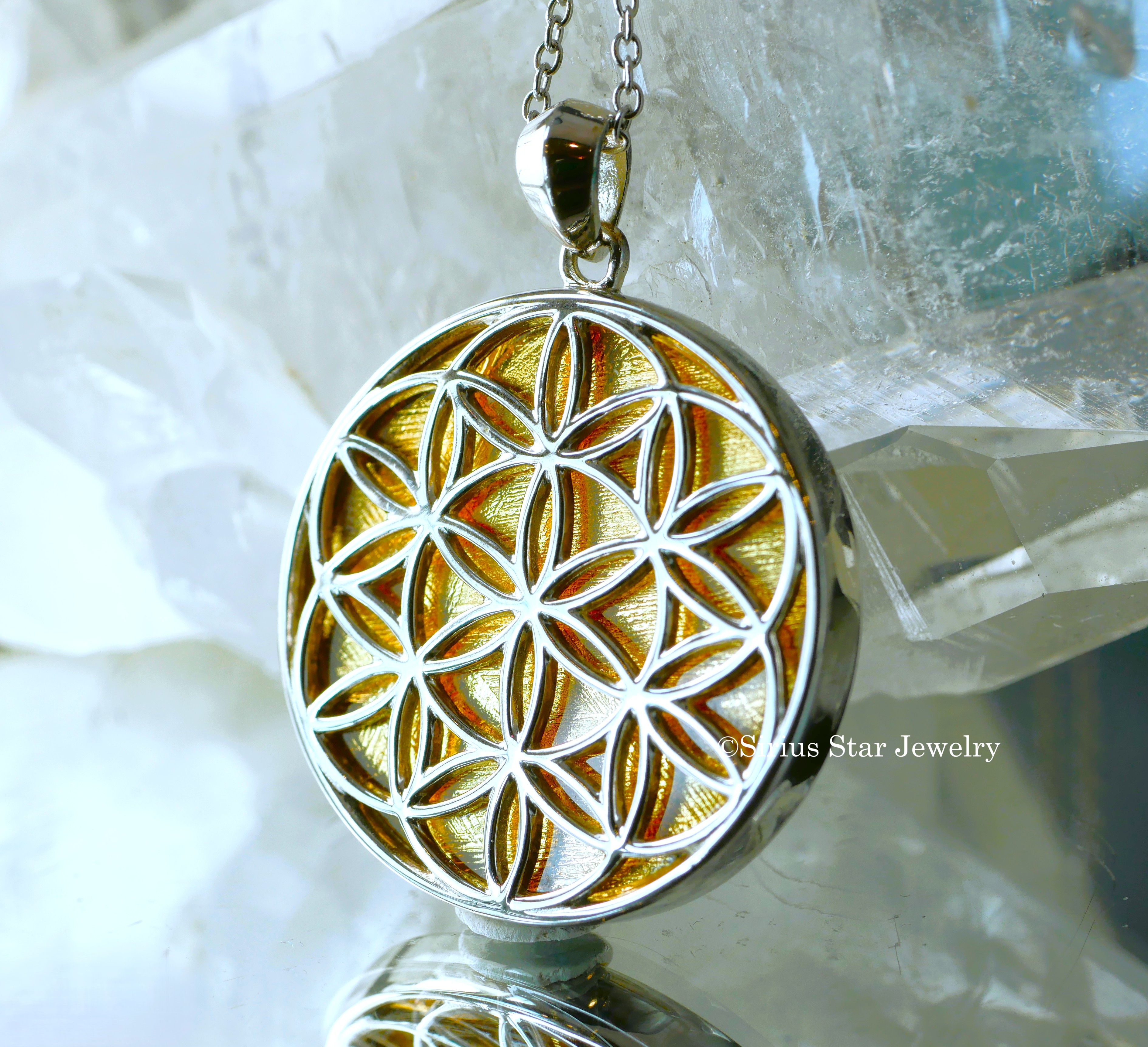 フラワーオブライフギベオンペンダント　ミディアム　ゴールドタイプ